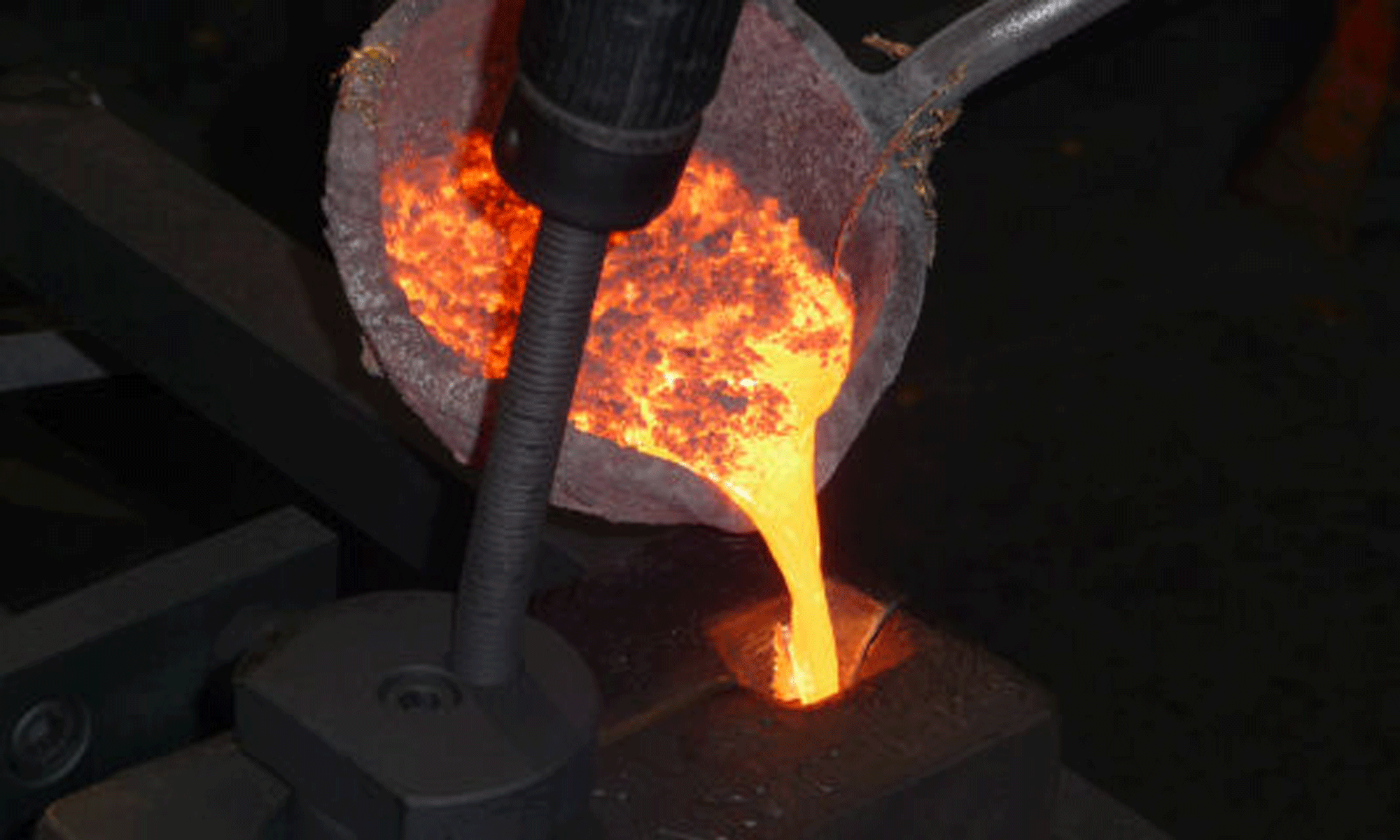Coulée bronze aluminium fonderie roux gallois